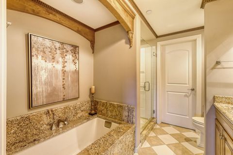 Tiny photo for 10 E Burlington Street #3B, Riverside, IL 60546 (MLS # 12607040)