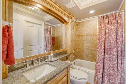 Tiny photo for 10 E Burlington Street #3B, Riverside, IL 60546 (MLS # 12607040)