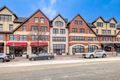 Tiny photo for 10 E Burlington Street #3B, Riverside, IL 60546 (MLS # 12607040)