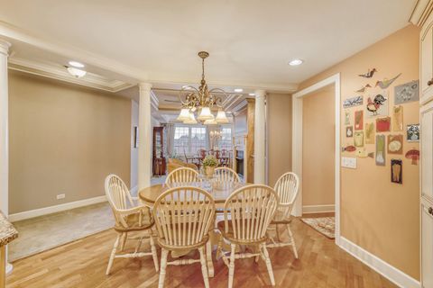 Tiny photo for 10 E Burlington Street #3B, Riverside, IL 60546 (MLS # 12607040)