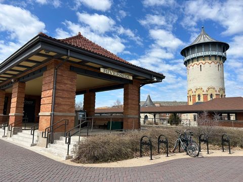 Tiny photo for 10 E Burlington Street #3B, Riverside, IL 60546 (MLS # 12607040)