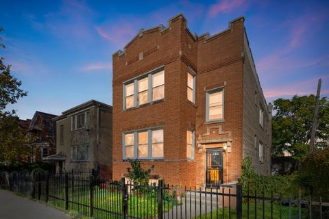 4016 W Crystal Street Chicago IL 60651