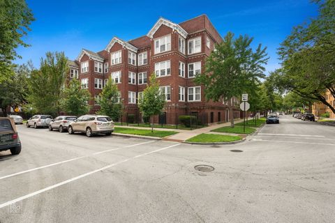 Photo of 7000 S Paxton Avenue #1N, Chicago, IL 60649 (MLS # 12430491)