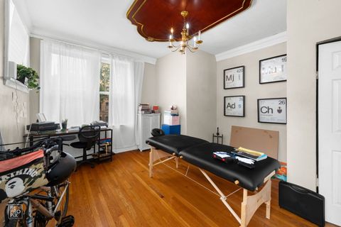 Tiny photo for 7000 S Paxton Avenue #1N, Chicago, IL 60649 (MLS # 12430491)