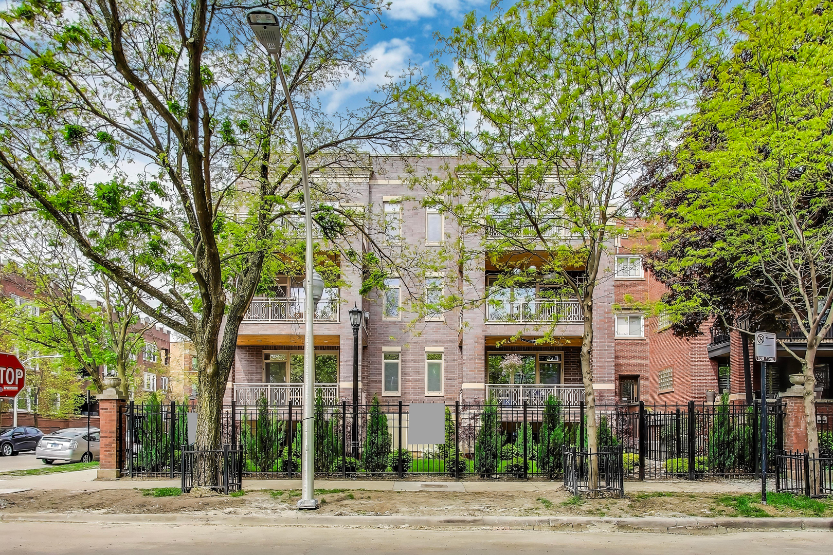 1346 W Sunnyside Avenue 2A