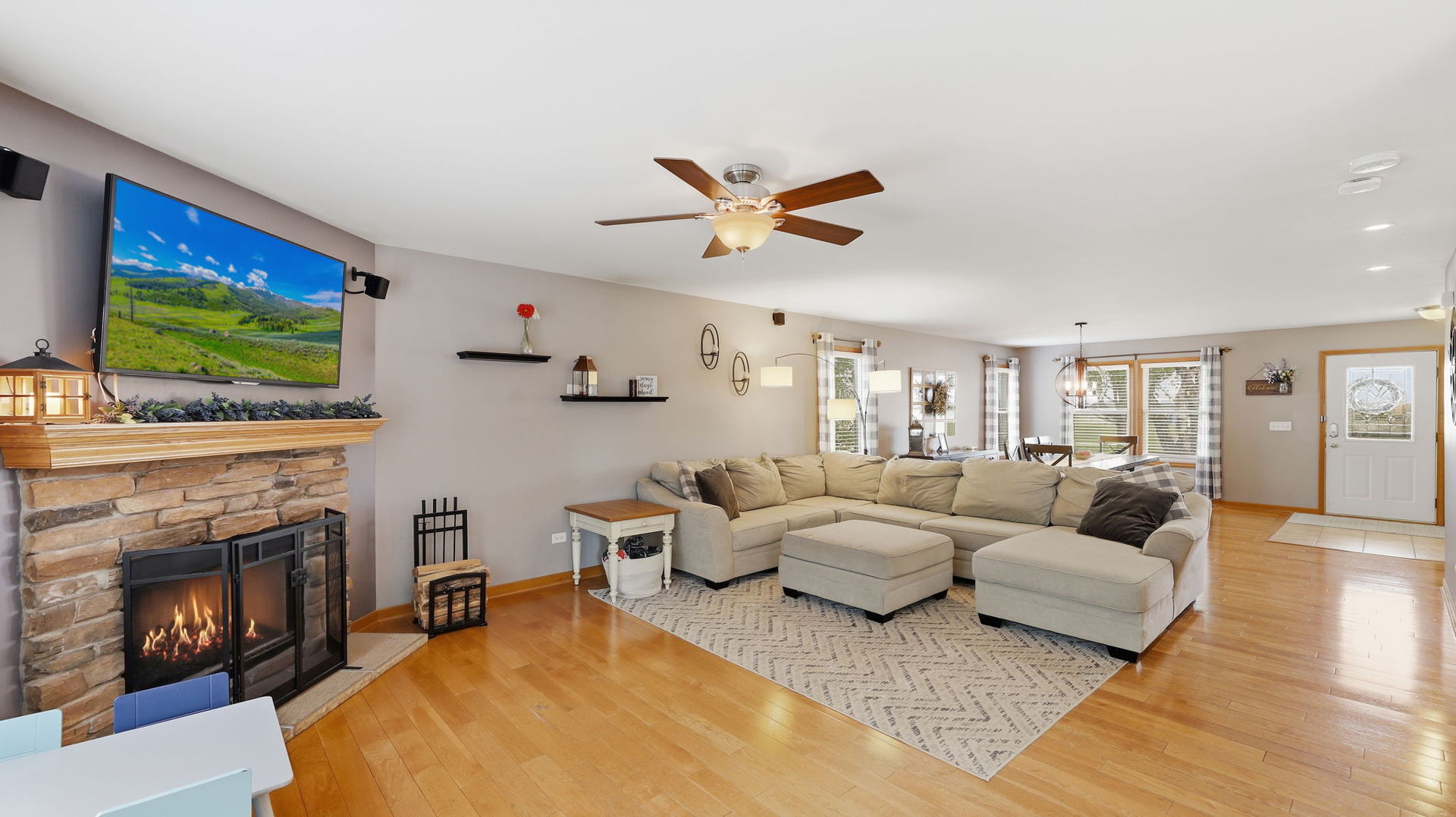 1140 BLACKBERRY CREEK Drive