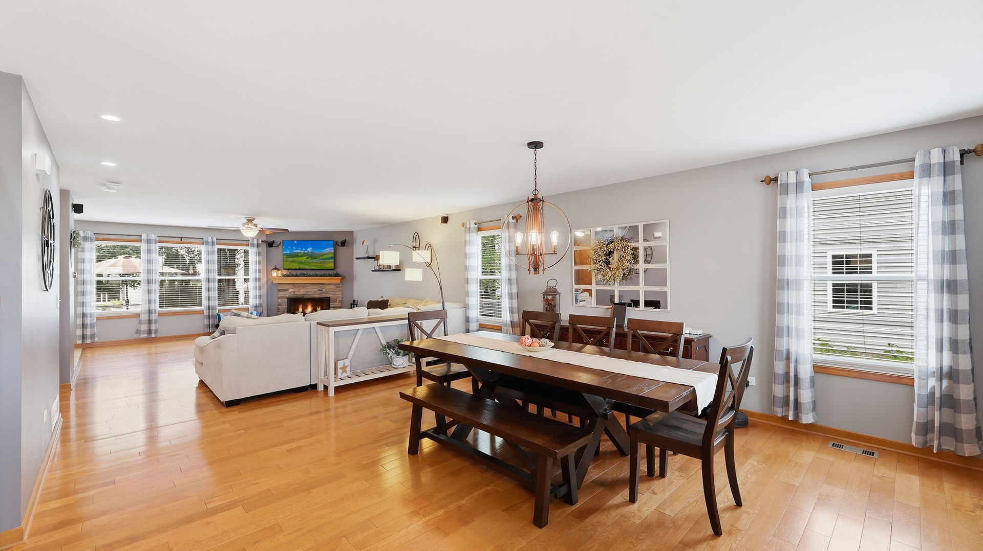 1140 BLACKBERRY CREEK Drive