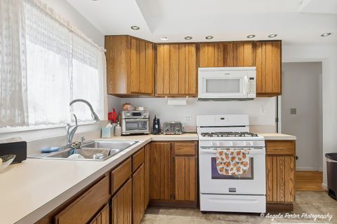 Tiny photo for 42224 N Lakeview Drive, Antioch, IL 60002 (MLS # 12567167)