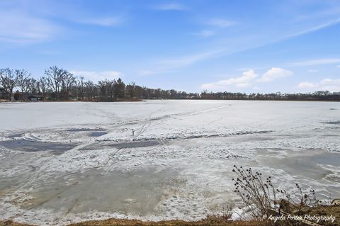 Tiny photo for 42224 N Lakeview Drive, Antioch, IL 60002 (MLS # 12567167)