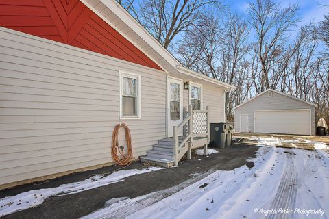 Tiny photo for 42224 N Lakeview Drive, Antioch, IL 60002 (MLS # 12567167)