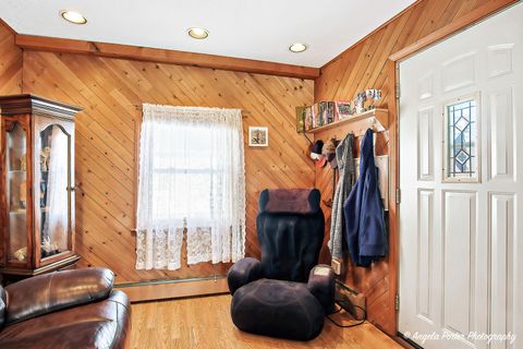 Tiny photo for 42224 N Lakeview Drive, Antioch, IL 60002 (MLS # 12567167)