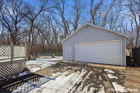 Tiny photo for 42224 N Lakeview Drive, Antioch, IL 60002 (MLS # 12567167)