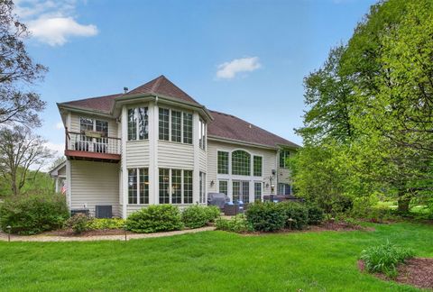 Tiny photo for 40W310 Waterford Lane, St. Charles, IL 60175 (MLS # 12636620)