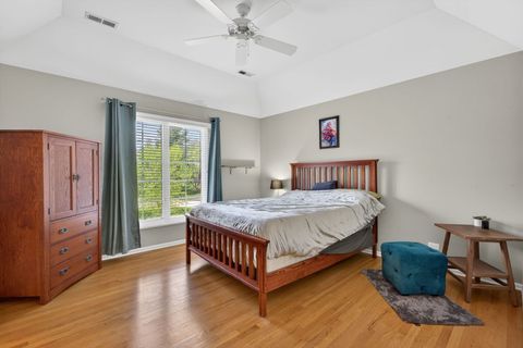 Tiny photo for 40W310 Waterford Lane, St. Charles, IL 60175 (MLS # 12636620)
