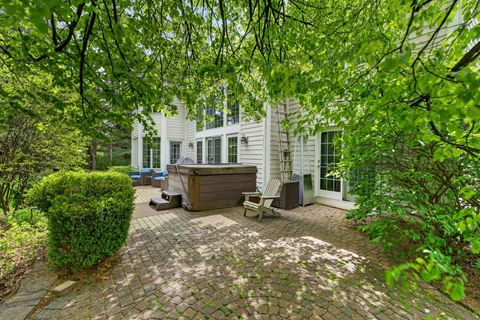Tiny photo for 40W310 Waterford Lane, St. Charles, IL 60175 (MLS # 12636620)