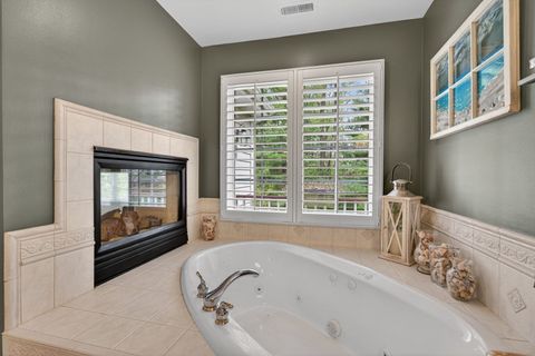 Tiny photo for 40W310 Waterford Lane, St. Charles, IL 60175 (MLS # 12636620)