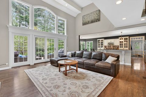 Tiny photo for 40W310 Waterford Lane, St. Charles, IL 60175 (MLS # 12636620)