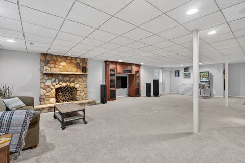 Tiny photo for 40W310 Waterford Lane, St. Charles, IL 60175 (MLS # 12636620)