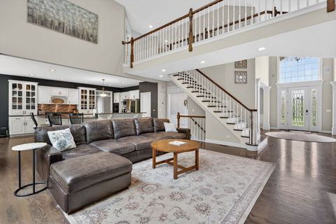 Tiny photo for 40W310 Waterford Lane, St. Charles, IL 60175 (MLS # 12636620)