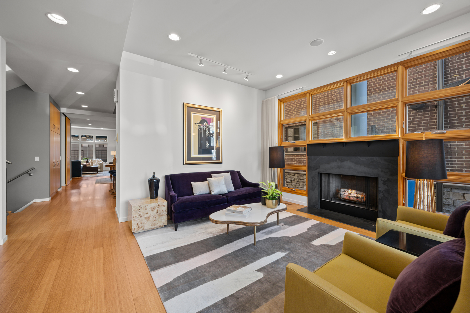 1915 W Henderson Street