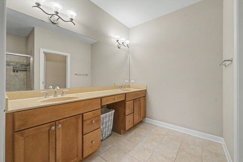 Tiny photo for 735 Woodglen Lane, Lemont, IL 60439 (MLS # 12624891)