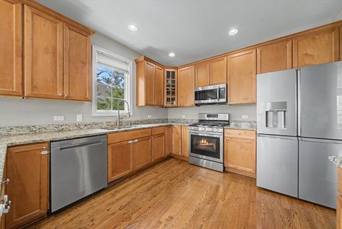 Tiny photo for 735 Woodglen Lane, Lemont, IL 60439 (MLS # 12624891)