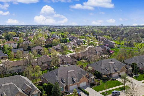 Tiny photo for 735 Woodglen Lane, Lemont, IL 60439 (MLS # 12624891)