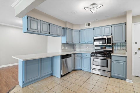 Tiny photo for 5300 Carriageway Drive #207, Rolling Meadows, IL 60008 (MLS # 12697933)