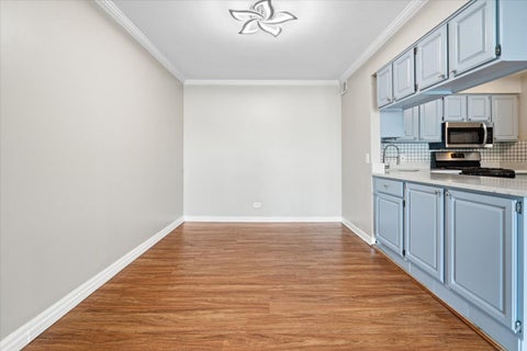 Tiny photo for 5300 Carriageway Drive #207, Rolling Meadows, IL 60008 (MLS # 12697933)