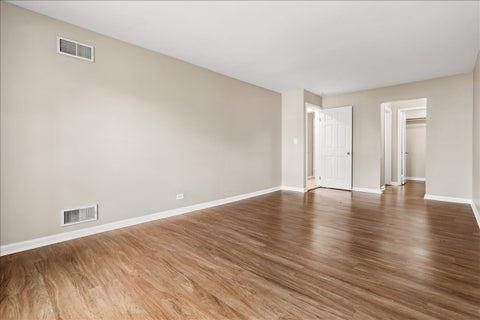 Tiny photo for 5300 Carriageway Drive #207, Rolling Meadows, IL 60008 (MLS # 12697933)