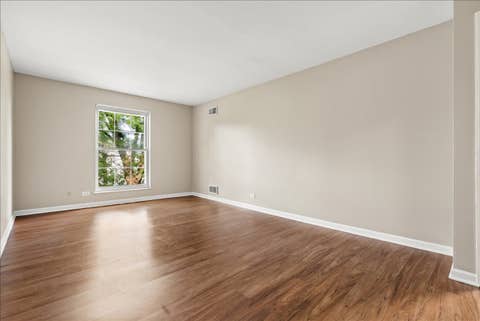 Tiny photo for 5300 Carriageway Drive #207, Rolling Meadows, IL 60008 (MLS # 12697933)