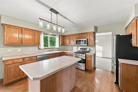 Tiny photo for 170 Salford Drive, Algonquin, IL 60102 (MLS # 12764310)