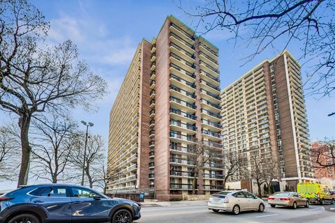 Photo of 5901 N Sheridan Road #6K, Chicago, IL 60660 (MLS # 12546926)