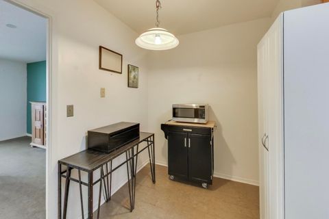 Tiny photo for 5901 N Sheridan Road #6K, Chicago, IL 60660 (MLS # 12546926)