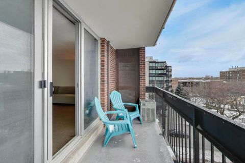 Tiny photo for 5901 N Sheridan Road #6K, Chicago, IL 60660 (MLS # 12546926)