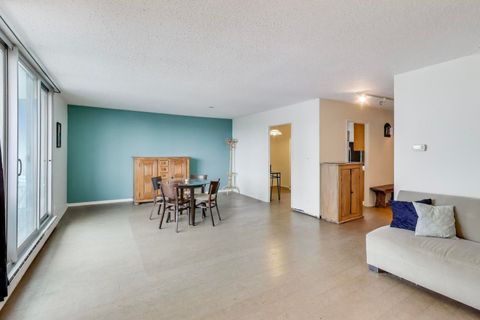 Tiny photo for 5901 N Sheridan Road #6K, Chicago, IL 60660 (MLS # 12546926)