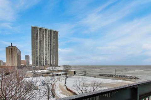 Tiny photo for 5901 N Sheridan Road #6K, Chicago, IL 60660 (MLS # 12546926)