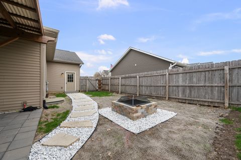 Tiny photo for 510 Pinehurst Drive, Eldridge, IA 52748 (MLS # 12615910)