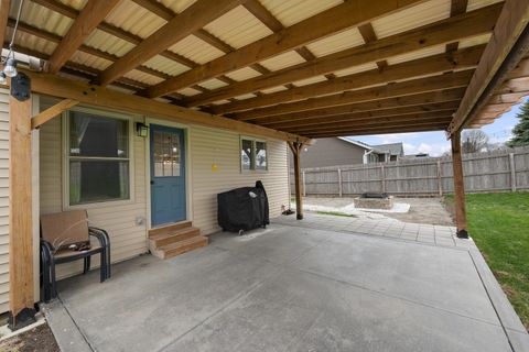 Tiny photo for 510 Pinehurst Drive, Eldridge, IA 52748 (MLS # 12615910)