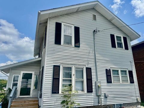 Photo of 601 BROADWAY, Mt Vernon, IL 62864 (MLS # EB460699)