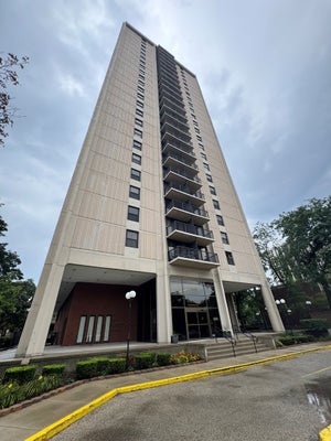 2605 S INDIANA AVE UNIT 1507, CHICAGO, IL 60616 - Image 85cf9d30a89c2f7f97b01cff136bc65d/681603903