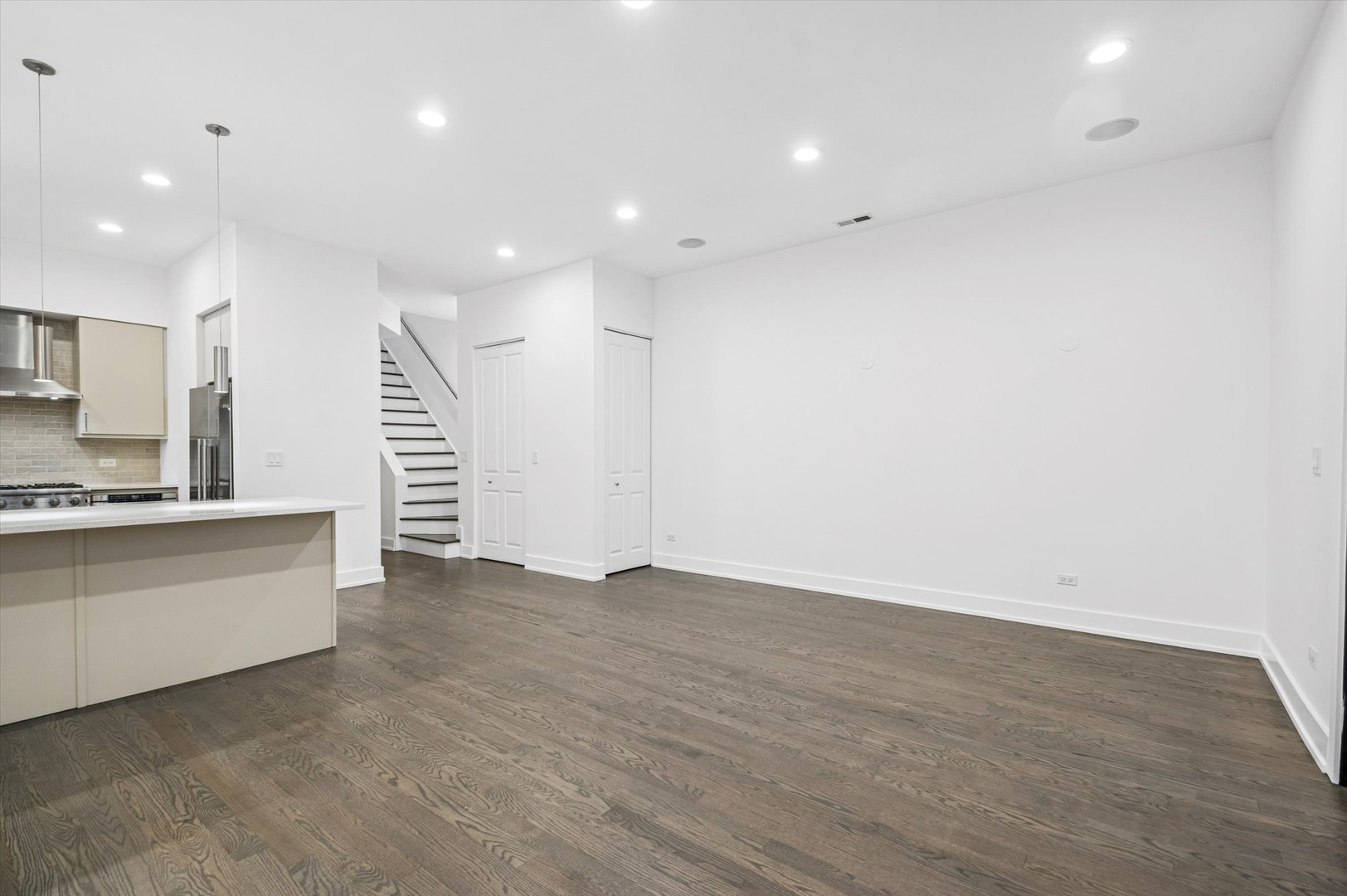 1021 N Wood Street 3