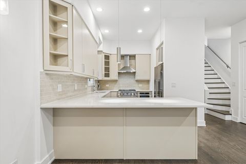 Tiny photo for 1021 N Wood Street #3, Chicago, IL 60622 (MLS # 12607886)