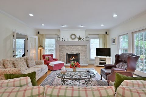 Tiny photo for 187 E Orchard Street, Elmhurst, IL 60126 (MLS # 12461656)