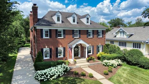 Tiny photo for 187 E Orchard Street, Elmhurst, IL 60126 (MLS # 12461656)