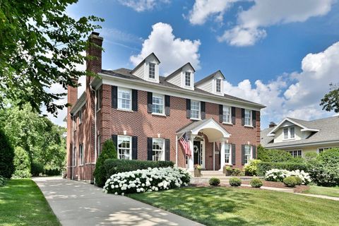 Tiny photo for 187 E Orchard Street, Elmhurst, IL 60126 (MLS # 12461656)
