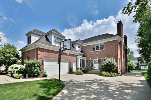 Tiny photo for 187 E Orchard Street, Elmhurst, IL 60126 (MLS # 12461656)
