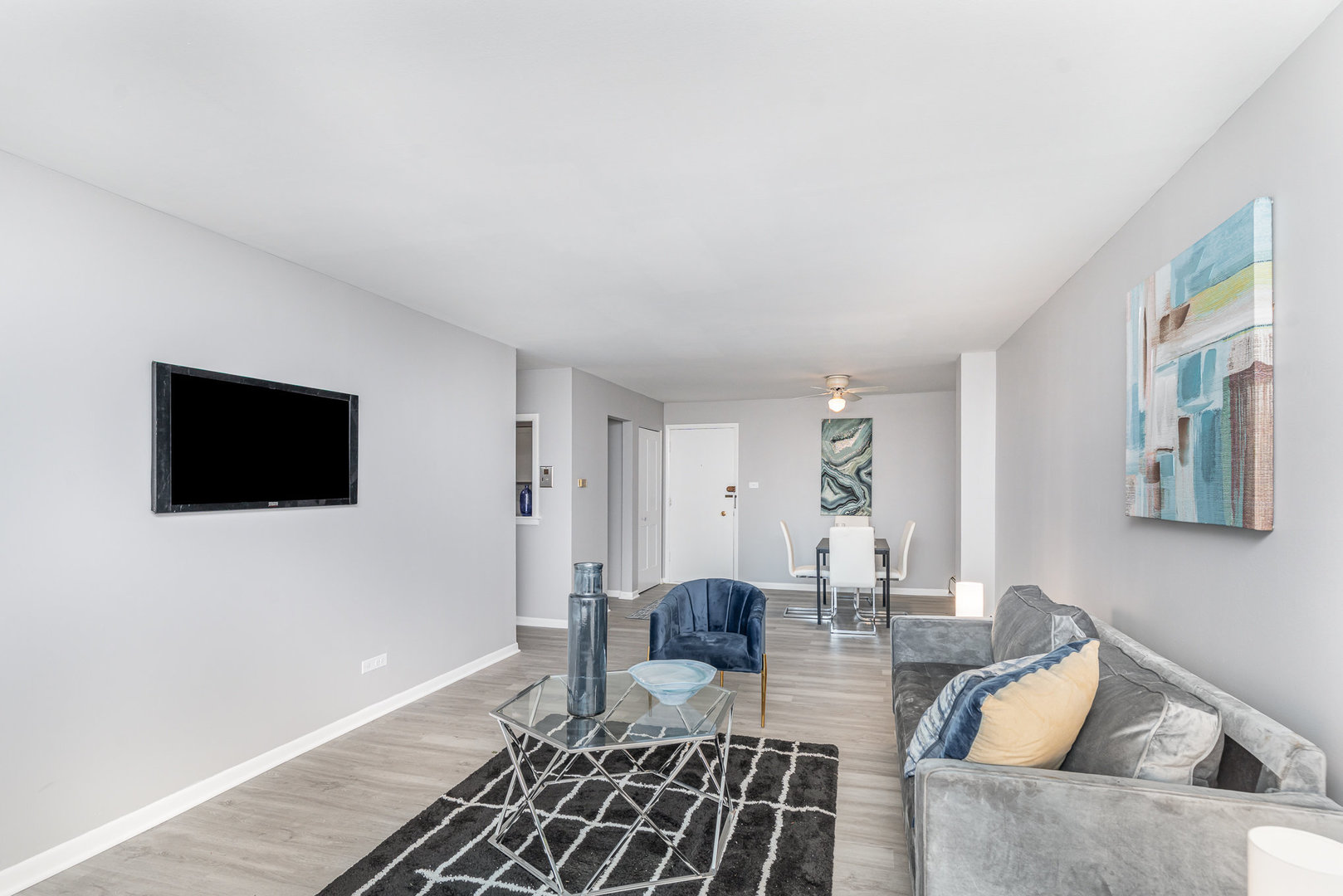 9720 S Pulaski Road 104