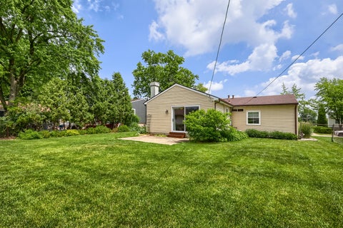 Tiny photo for 714 Sunset Circle, Streamwood, IL 60107 (MLS # 12670498)