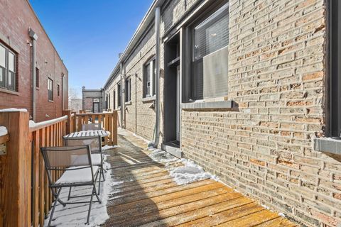 Tiny photo for 667 W Barry Avenue #3N, Chicago, IL 60657 (MLS # 12536711)